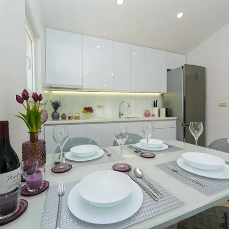 Stipic 1 * Baska Voda