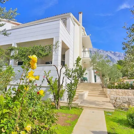 Stipic 1 * Baska Voda